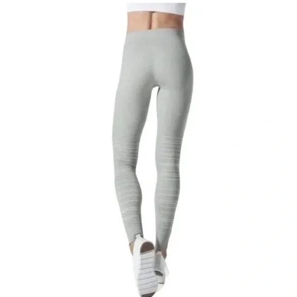 Blanqi Maternity Legging Compression Size L Hipster Cuffed Dove Gray NEW - Picture 9 of 14